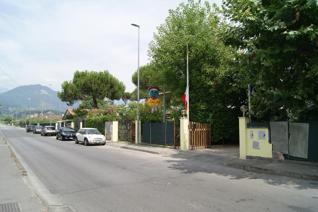 Camping Dolce Sole Marina di Massa Exterior foto